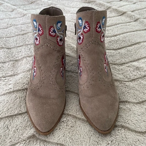 Carlos by Carlos Santana Vivian Embroidered Western Booties - Picture 4 of 11